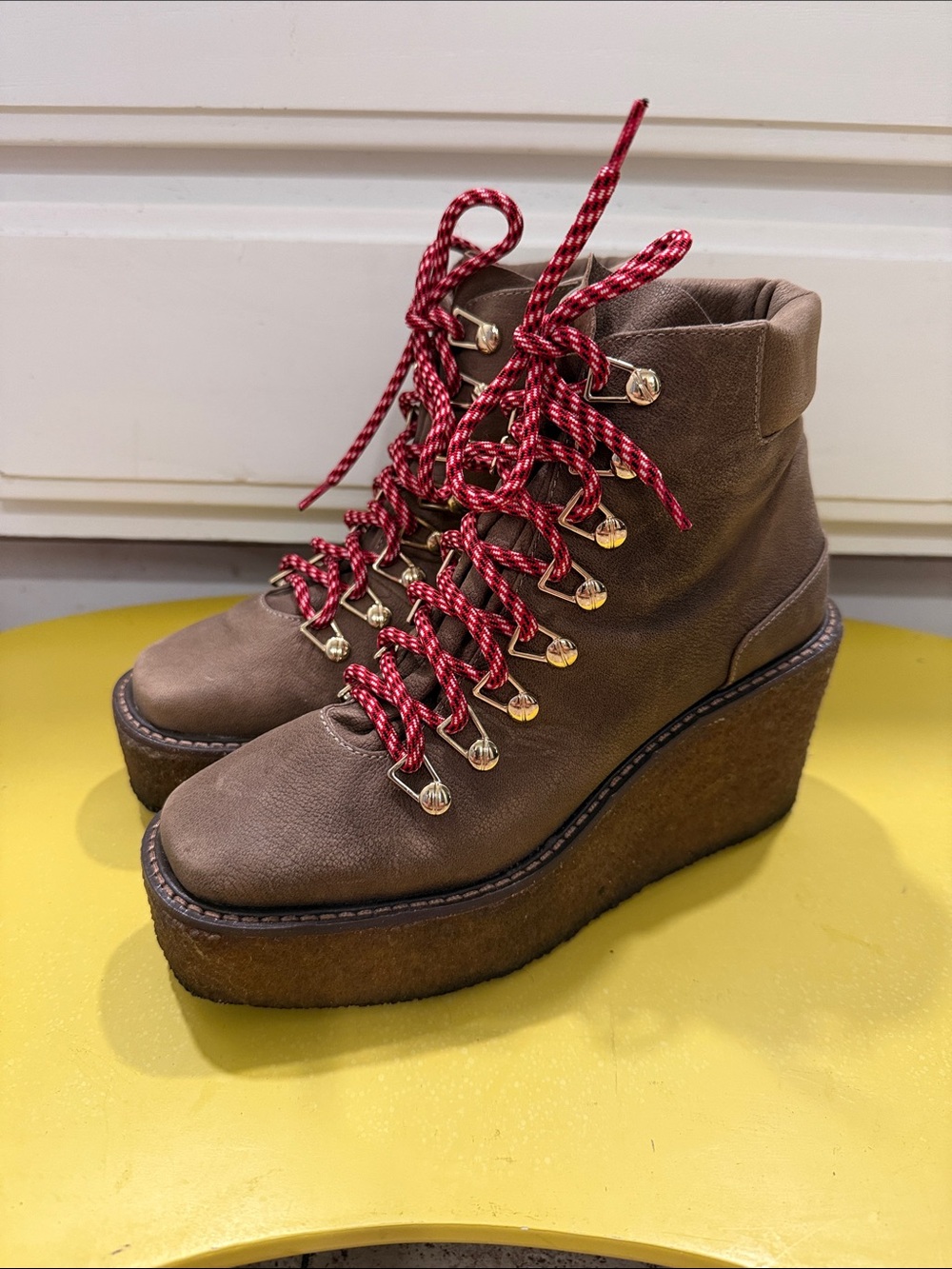CECILIA NEW YORK Brown Platform Wedge Hiker Boots with Red Laces